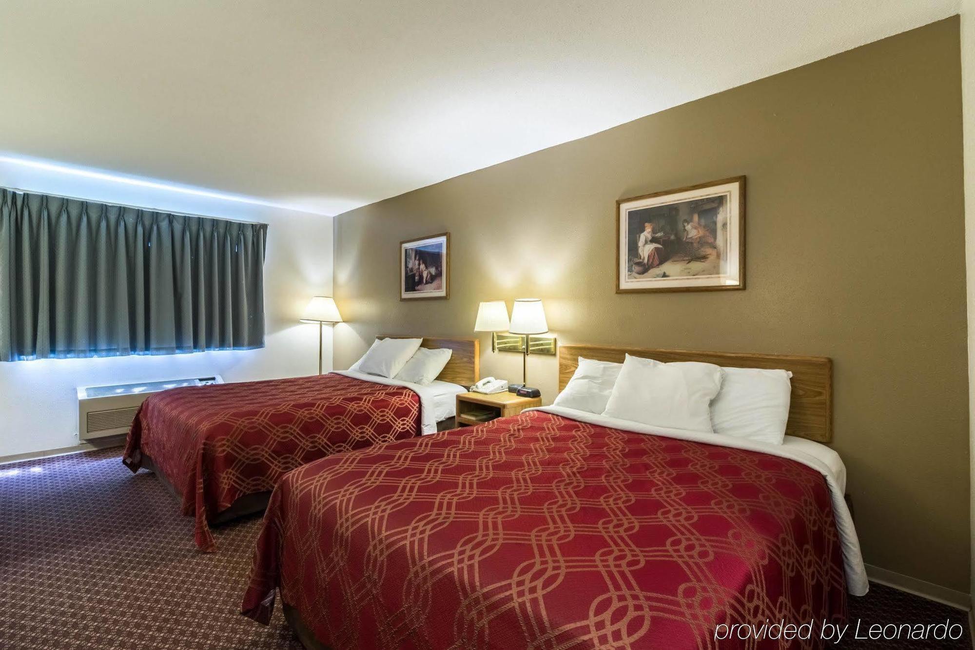Econo Lodge Ortonville Εξωτερικό φωτογραφία