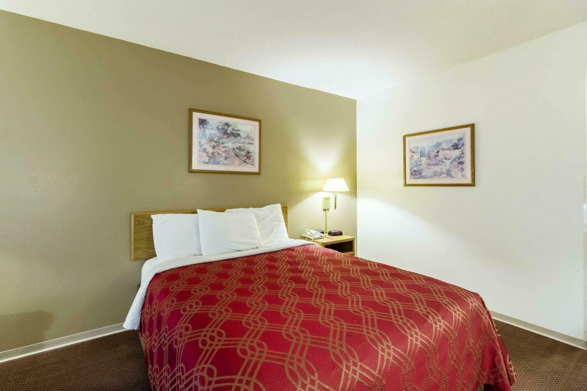 Econo Lodge Ortonville Εξωτερικό φωτογραφία