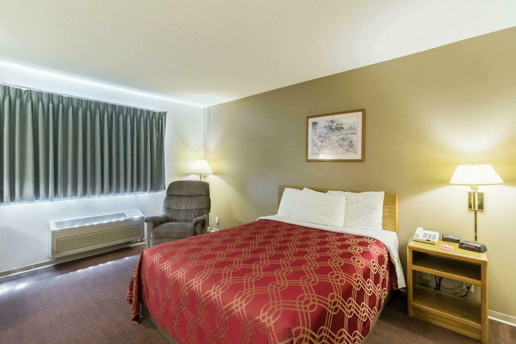 Econo Lodge Ortonville Εξωτερικό φωτογραφία